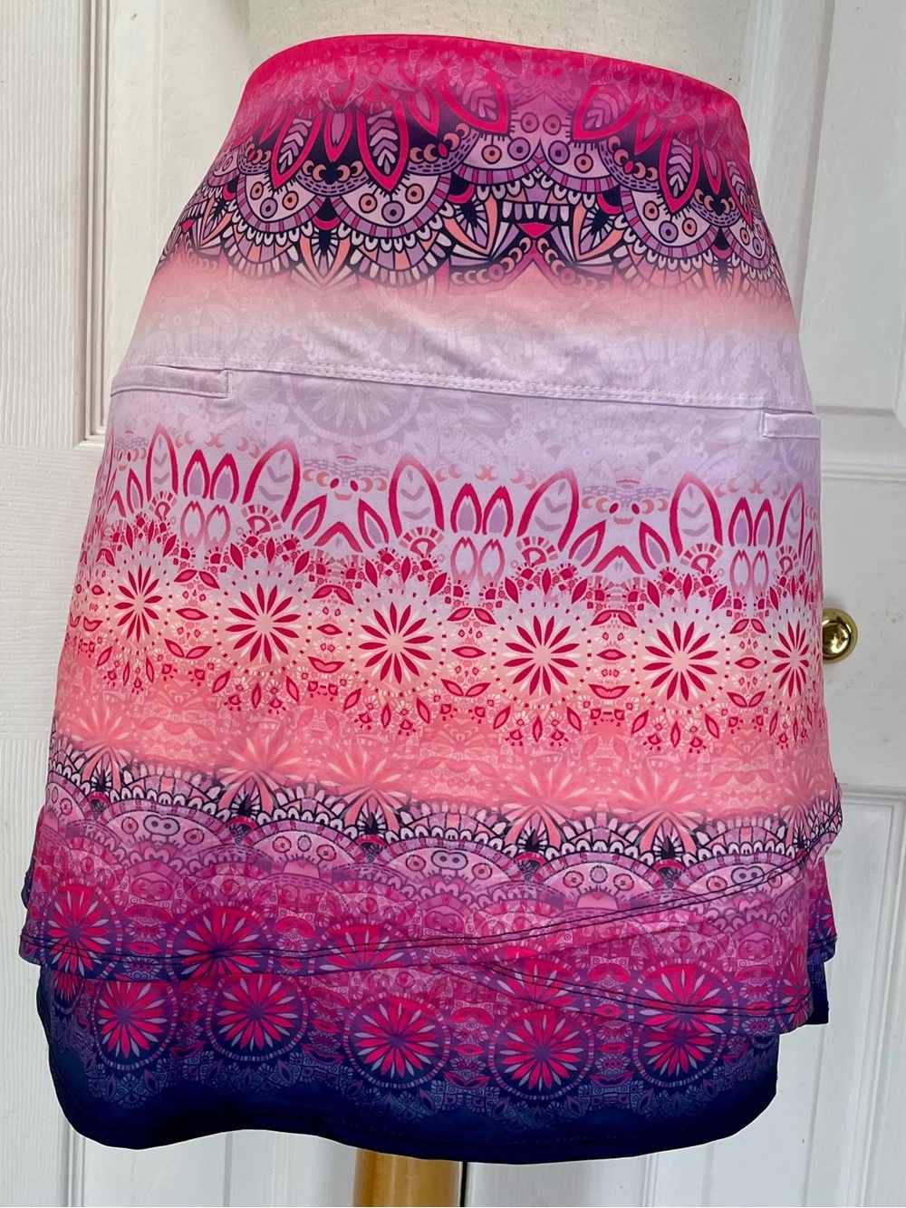 Lucky in Love Hot Pink Graphic Label